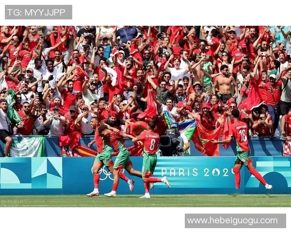 从小球场到世界舞台足球明星的成长与奋斗历程 从小球场到世界舞台足球明星的成长与奋斗历程